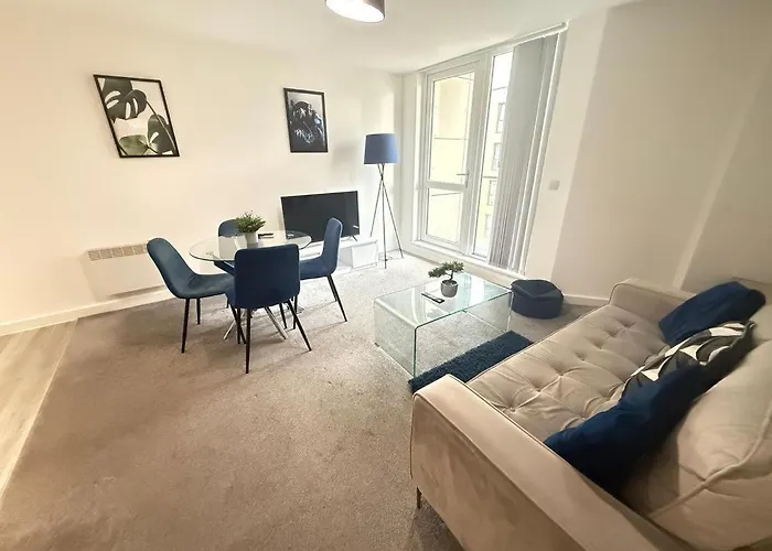 Escape To Modern 2Br In City Centre!